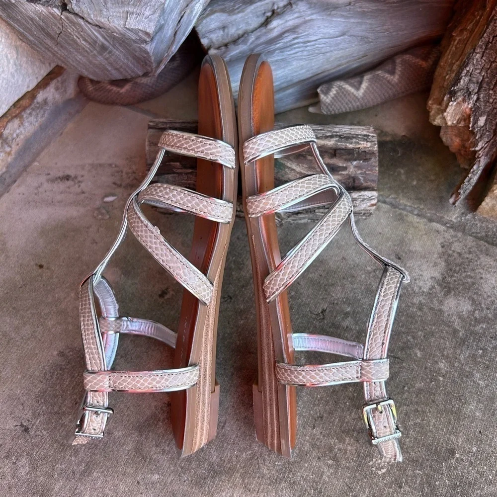 Gianni Bini strappy silver & tan sandals Sz-7.5M. C